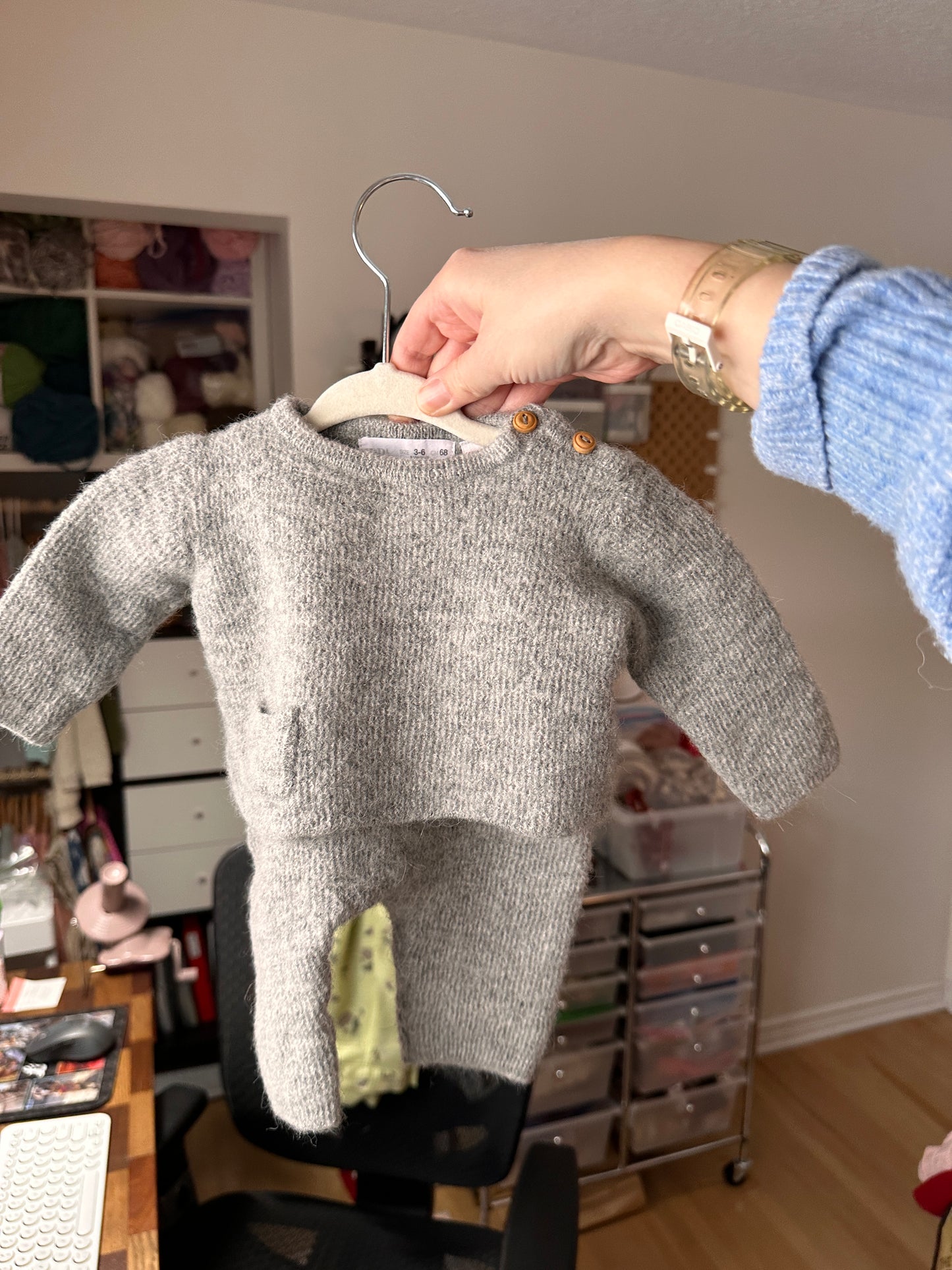 PRELOVED 3 - 6M Grey Knit Set